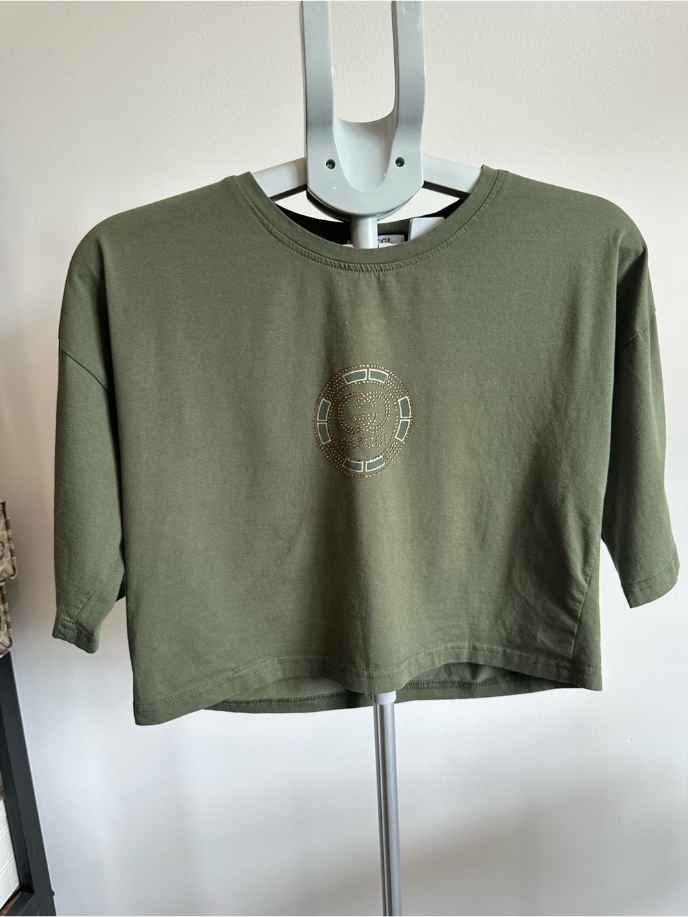 Ucci Olive 🫒 Green Cropped Tee with Center Embellished Logo